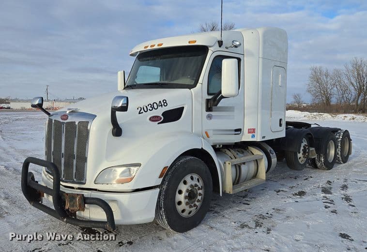 Image of Peterbilt 579 Primary image