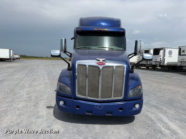 Image of Peterbilt 579 equipment image 1