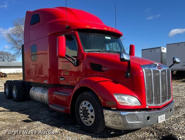 Image of Peterbilt 579 equipment image 2
