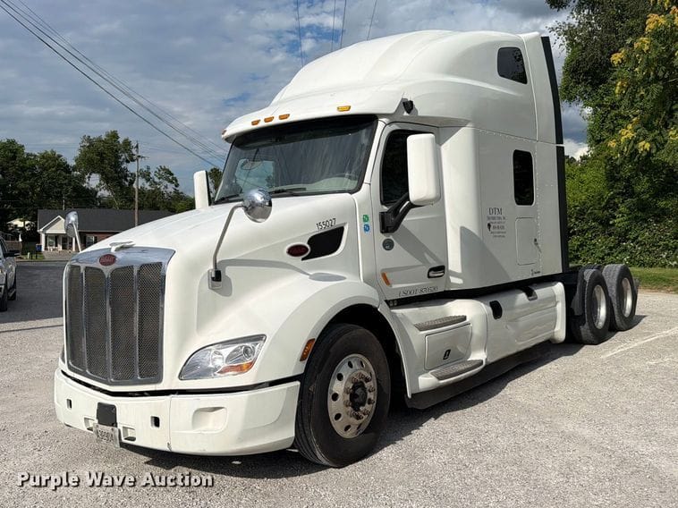 2020 Peterbilt 579 Equipment Image0