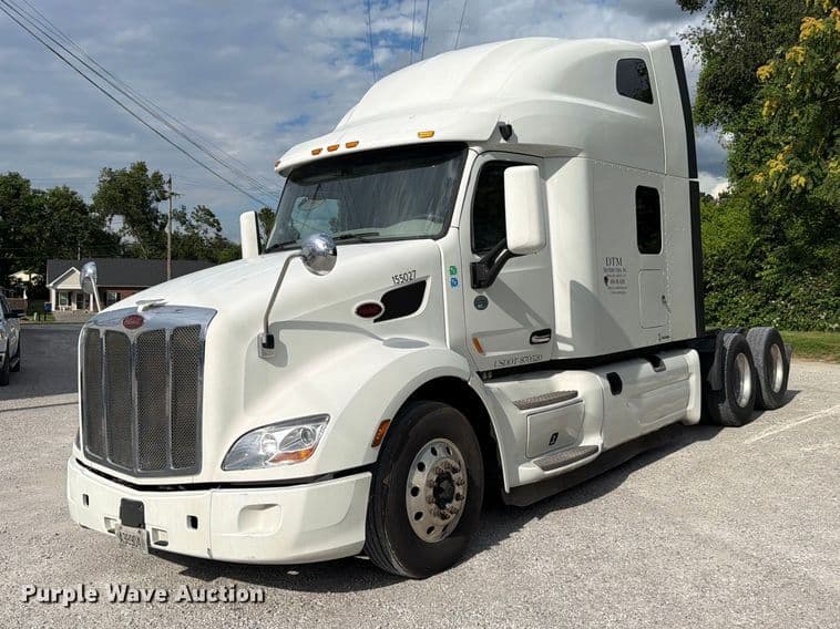 Image of Peterbilt 579 Primary image