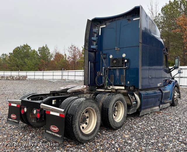 Image of Peterbilt 579 equipment image 4