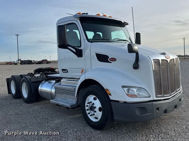Image of Peterbilt 579 equipment image 2
