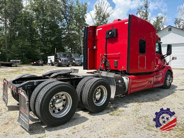 Image of Peterbilt 579 equipment image 2