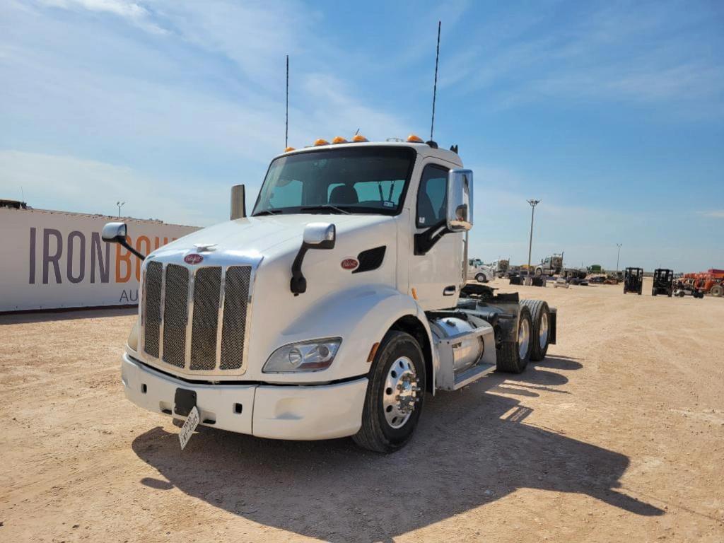 Image of Peterbilt 579 Primary image