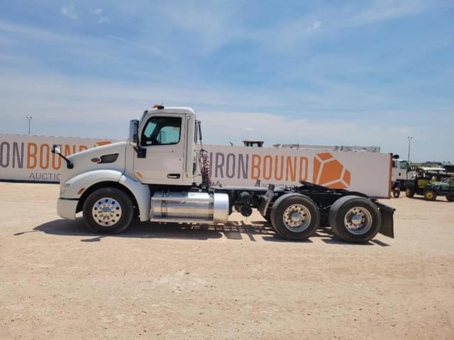 Image of Peterbilt 579 equipment image 1