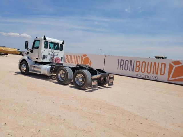Image of Peterbilt 579 equipment image 2