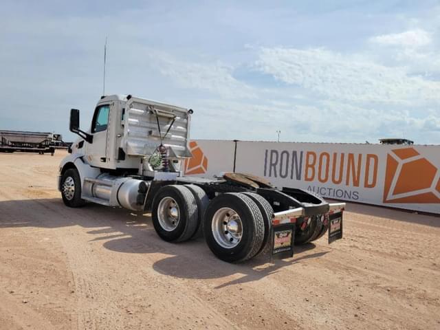 Image of Peterbilt 579 equipment image 2