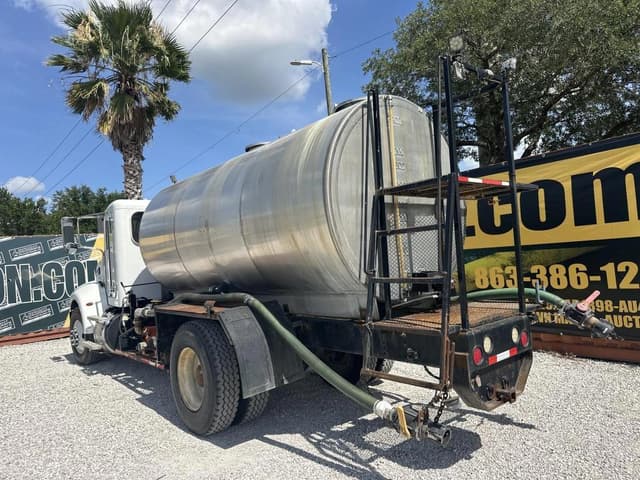 Image of Peterbilt PB337 equipment image 1