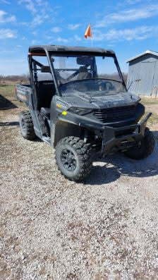 Image of Polaris Ranger XP 1000 equipment image 1