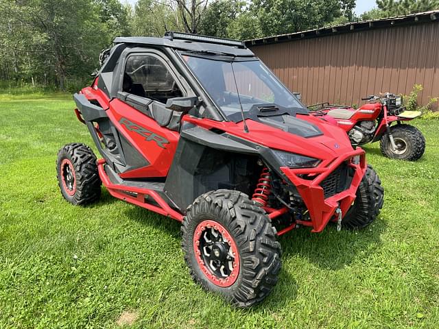 Image of Polaris RZR XP 1000 equipment image 2