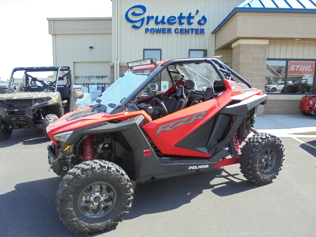 2020 Polaris RZR Pro XP Ultimate Equipment Image0