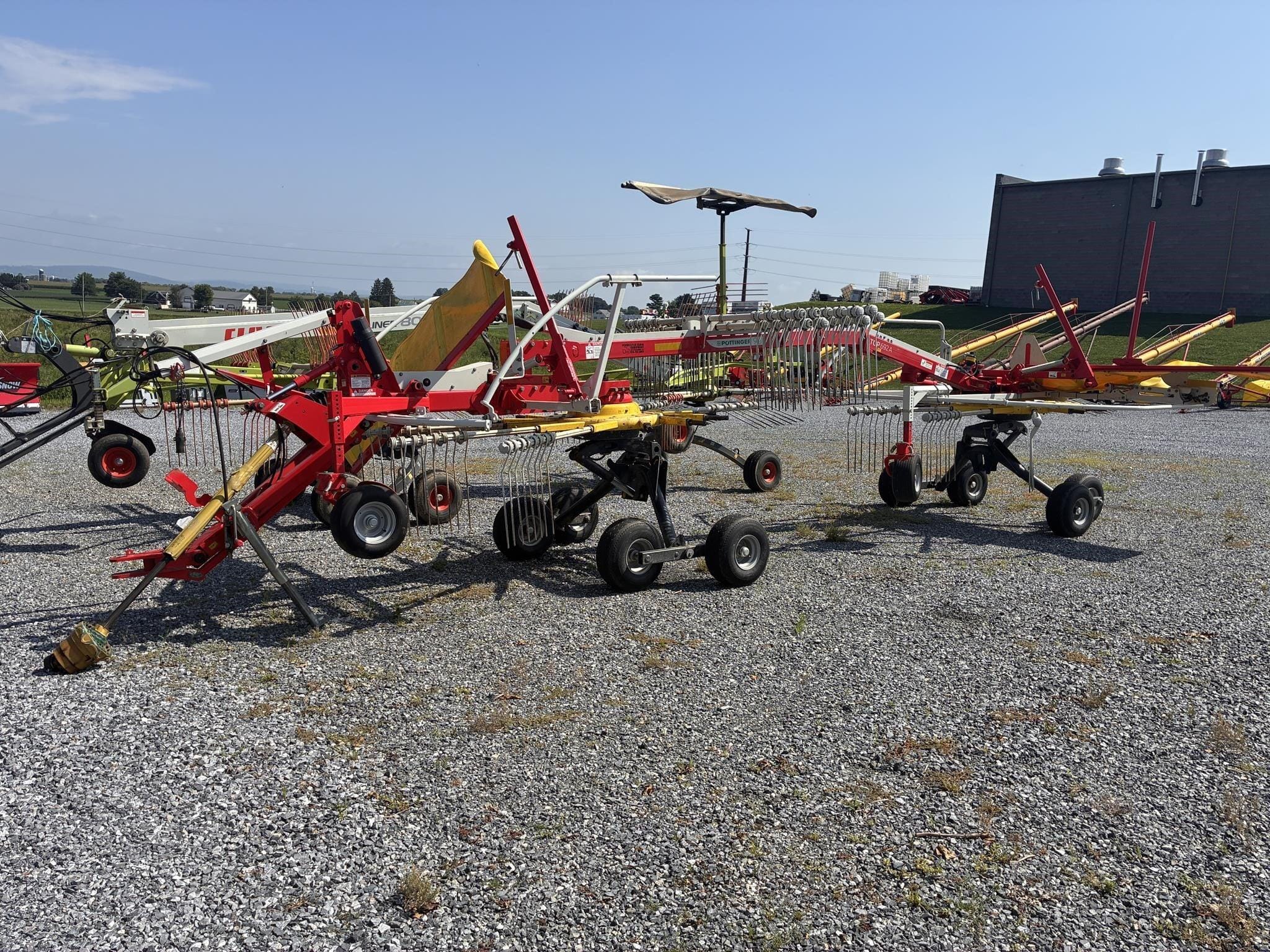 2020 Pottinger Top 692A Equipment Image0