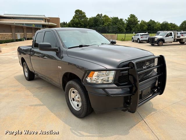 Image of Dodge Ram 1500 equipment image 2