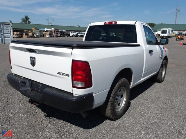 Image of Dodge Ram 1500 equipment image 4