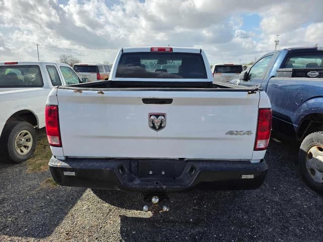 Image of Dodge Ram 1500 equipment image 4