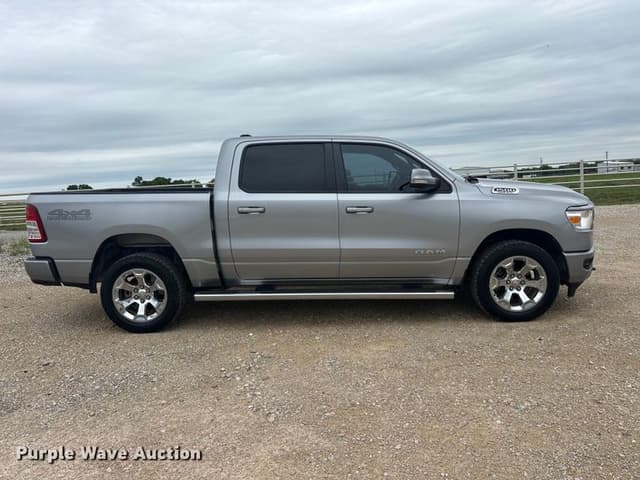 Image of Dodge Ram 1500 equipment image 3