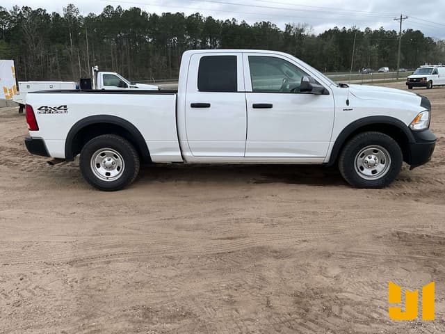 Image of Dodge Ram 1500 equipment image 3