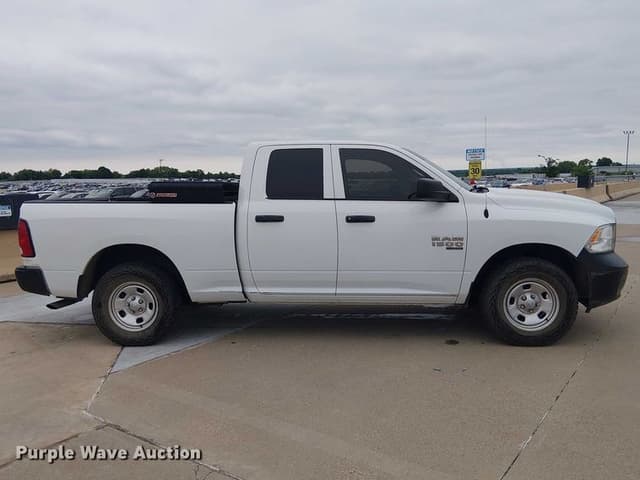 Image of Dodge Ram 1500 equipment image 3