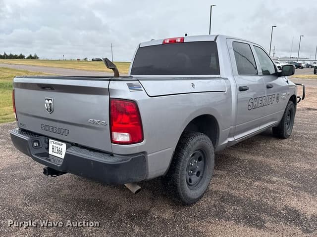 Image of Dodge Ram 1500 equipment image 4