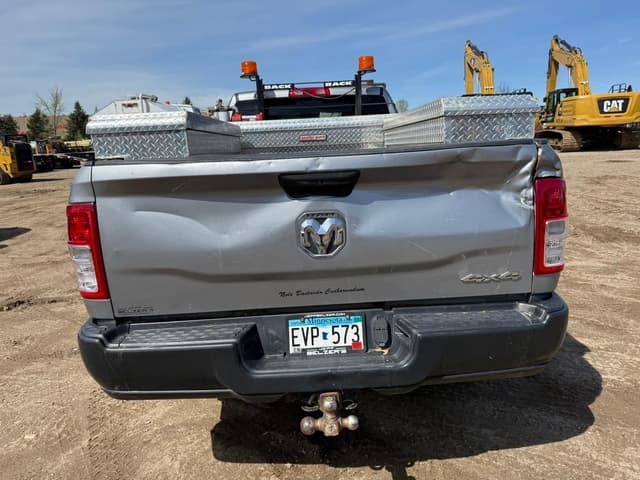Image of Dodge Ram 2500HD equipment image 3