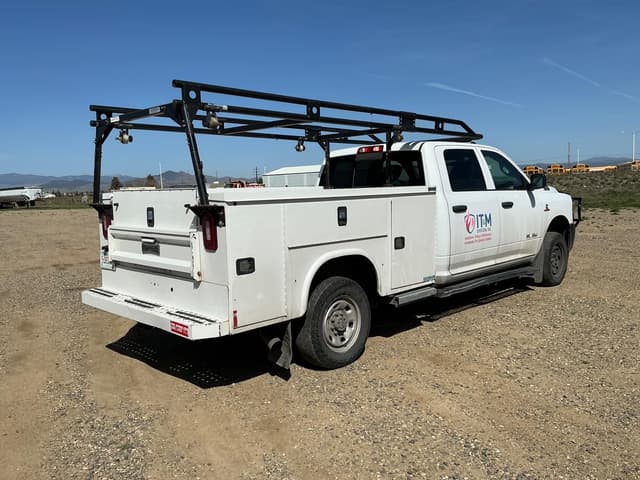 Image of Dodge Ram 2500 equipment image 4