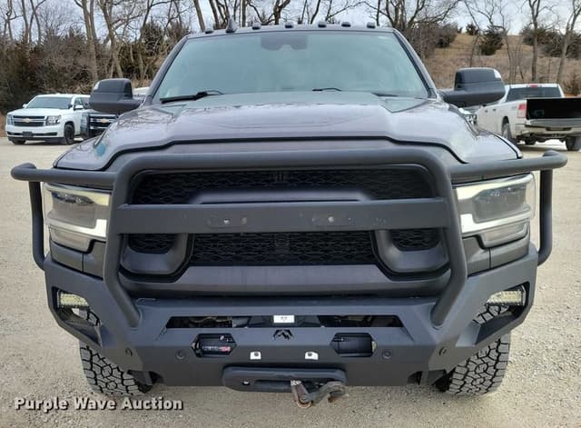 Image of Dodge Ram 2500 equipment image 1