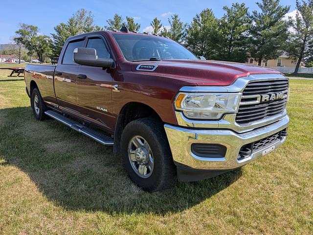 Image of Dodge Ram 2500 equipment image 2