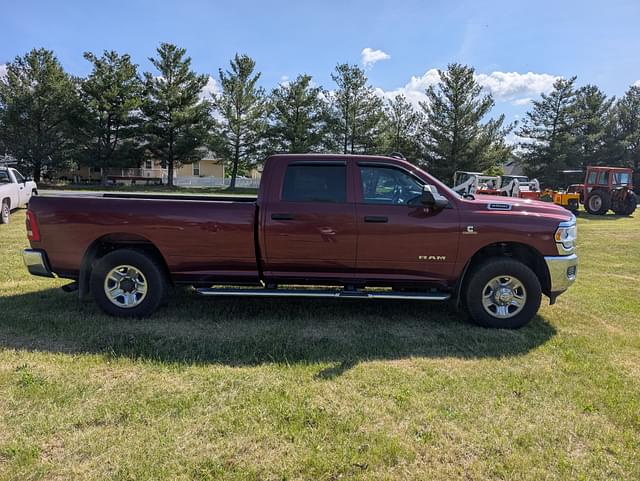 Image of Dodge Ram 2500 equipment image 3