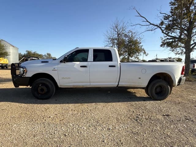 Image of Dodge Ram 3500 equipment image 1