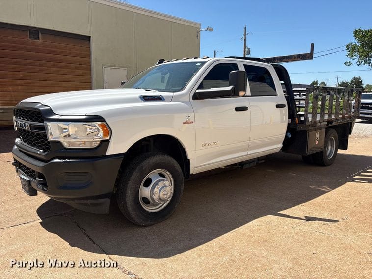 2020 Dodge Ram 3500 Equipment Image0