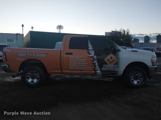 Image of Dodge Ram 3500 equipment image 3