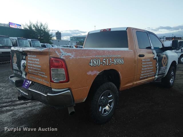 Image of Dodge Ram 3500 equipment image 4