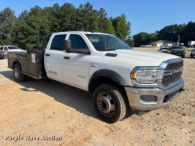 Image of Dodge Ram 5500 equipment image 2