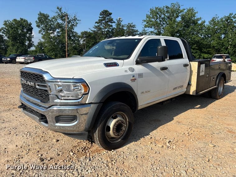 2020 Dodge Ram 5500 Equipment Image0