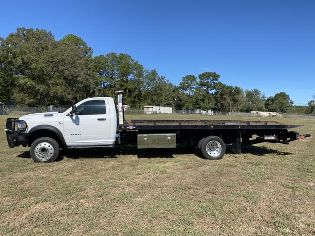 Image of Dodge Ram 5500 equipment image 1