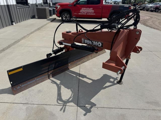 Image of Rhino 1540 equipment image 2