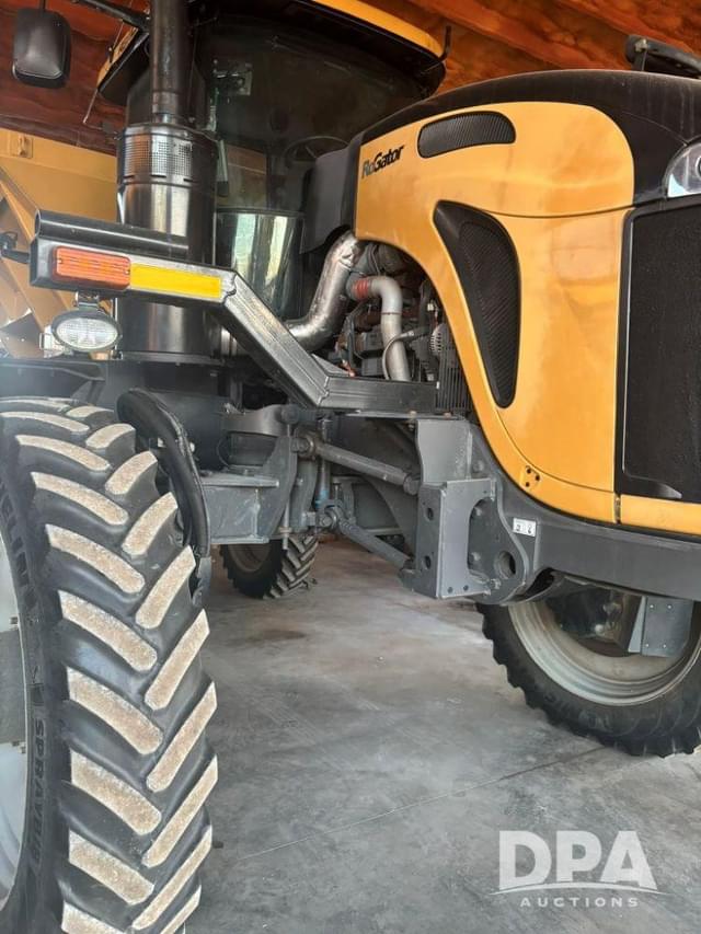 Image of RoGator RG1100C equipment image 3