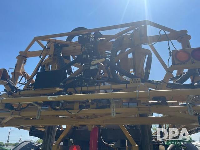 Image of RoGator RG1100C equipment image 4