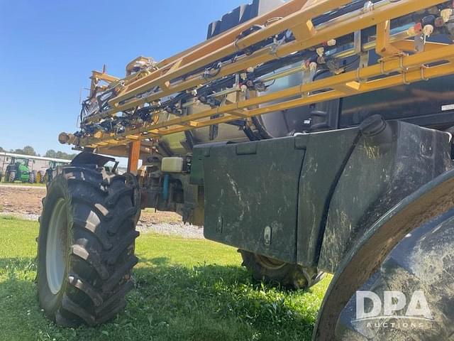 Image of RoGator RG1100C equipment image 2