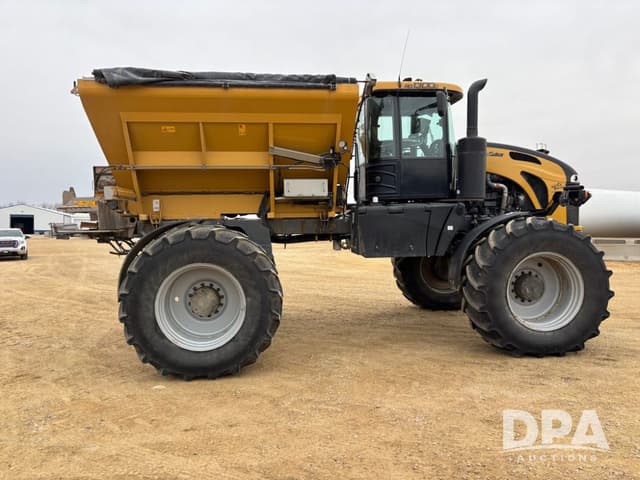 Image of RoGator RG1300C equipment image 3