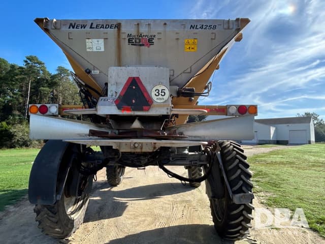 Image of RoGator RG1300C equipment image 3