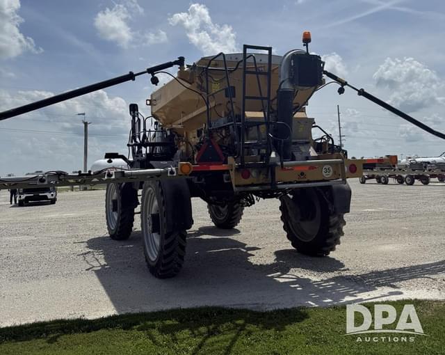 Image of RoGator RG1300C equipment image 4