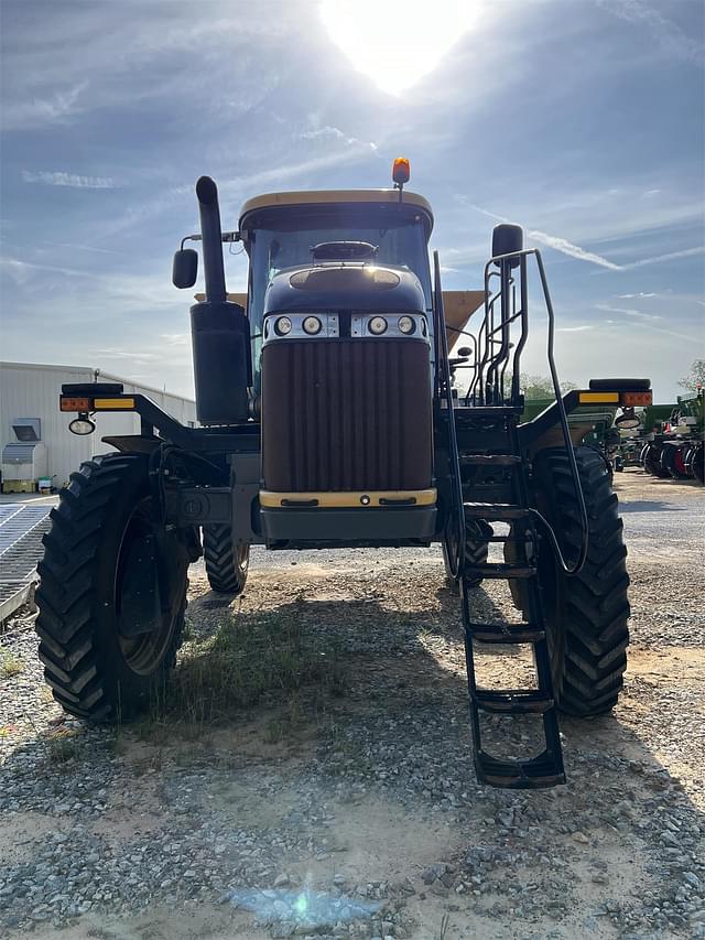 Image of RoGator RG1100C equipment image 2