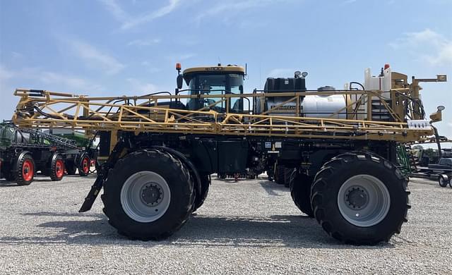 Image of RoGator RG1100C equipment image 2