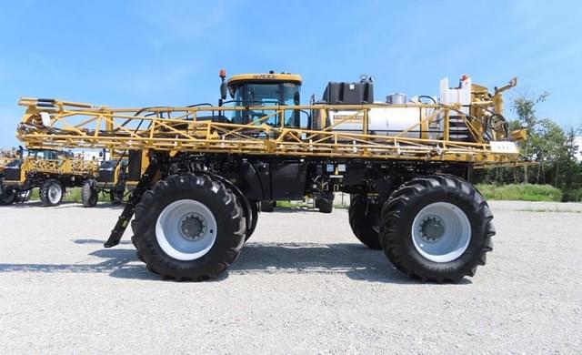 Image of RoGator RG1100C equipment image 1