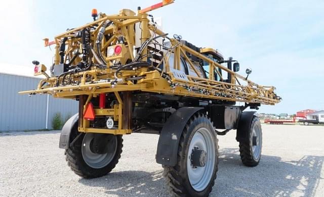 Image of RoGator RG1100C equipment image 4