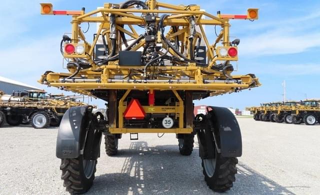 Image of RoGator RG1100C equipment image 3