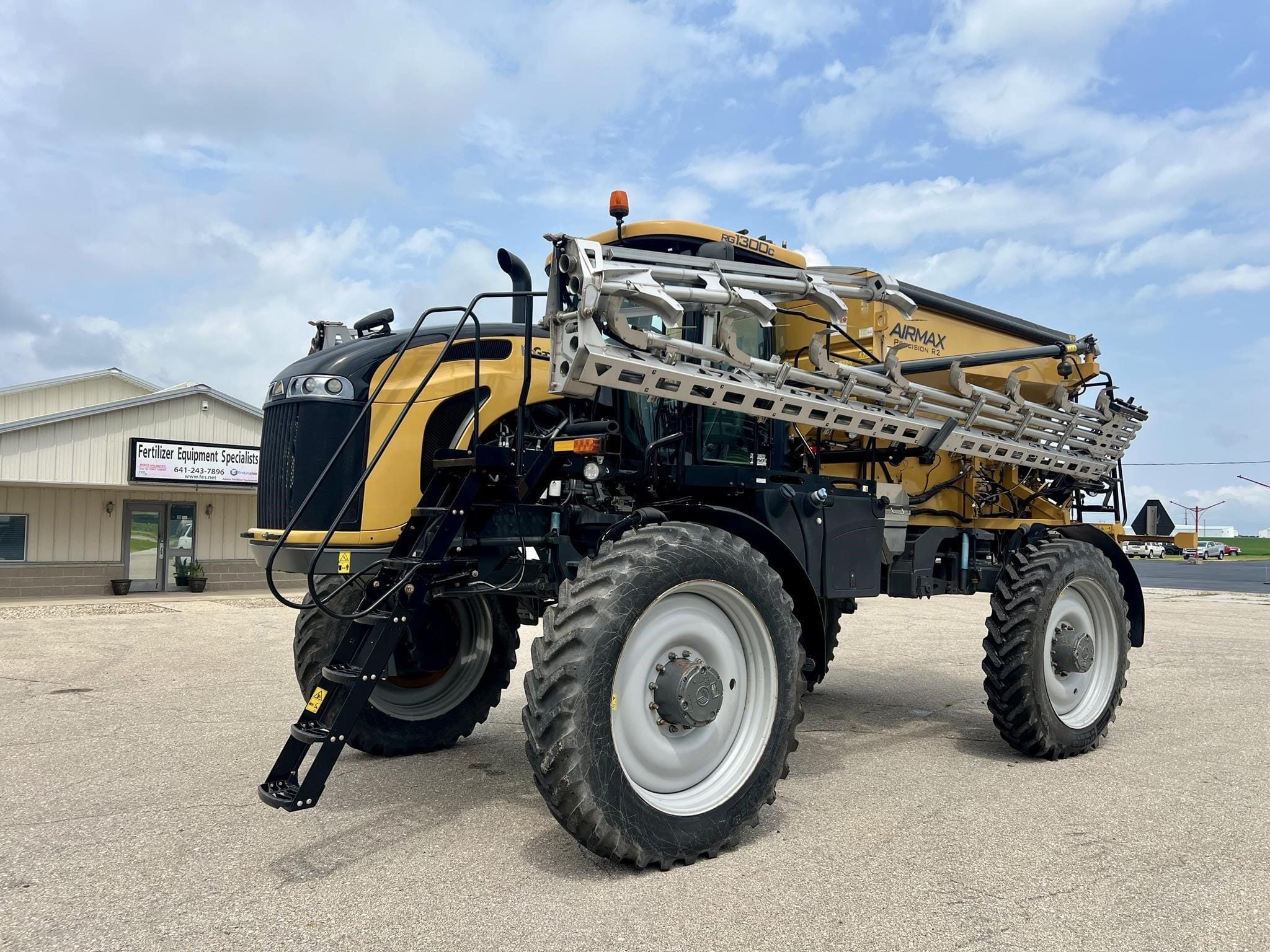 Main image RoGator RG1300C