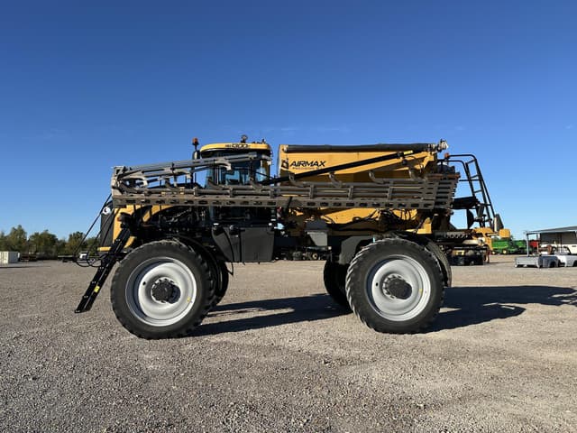 Image of RoGator RG1300C equipment image 2